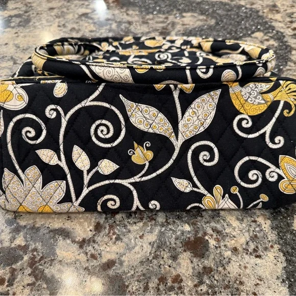 Vera Bradley “Yellow Bird” Shoulder Bag and matching small cosmetic bag - Picture 8 of 11